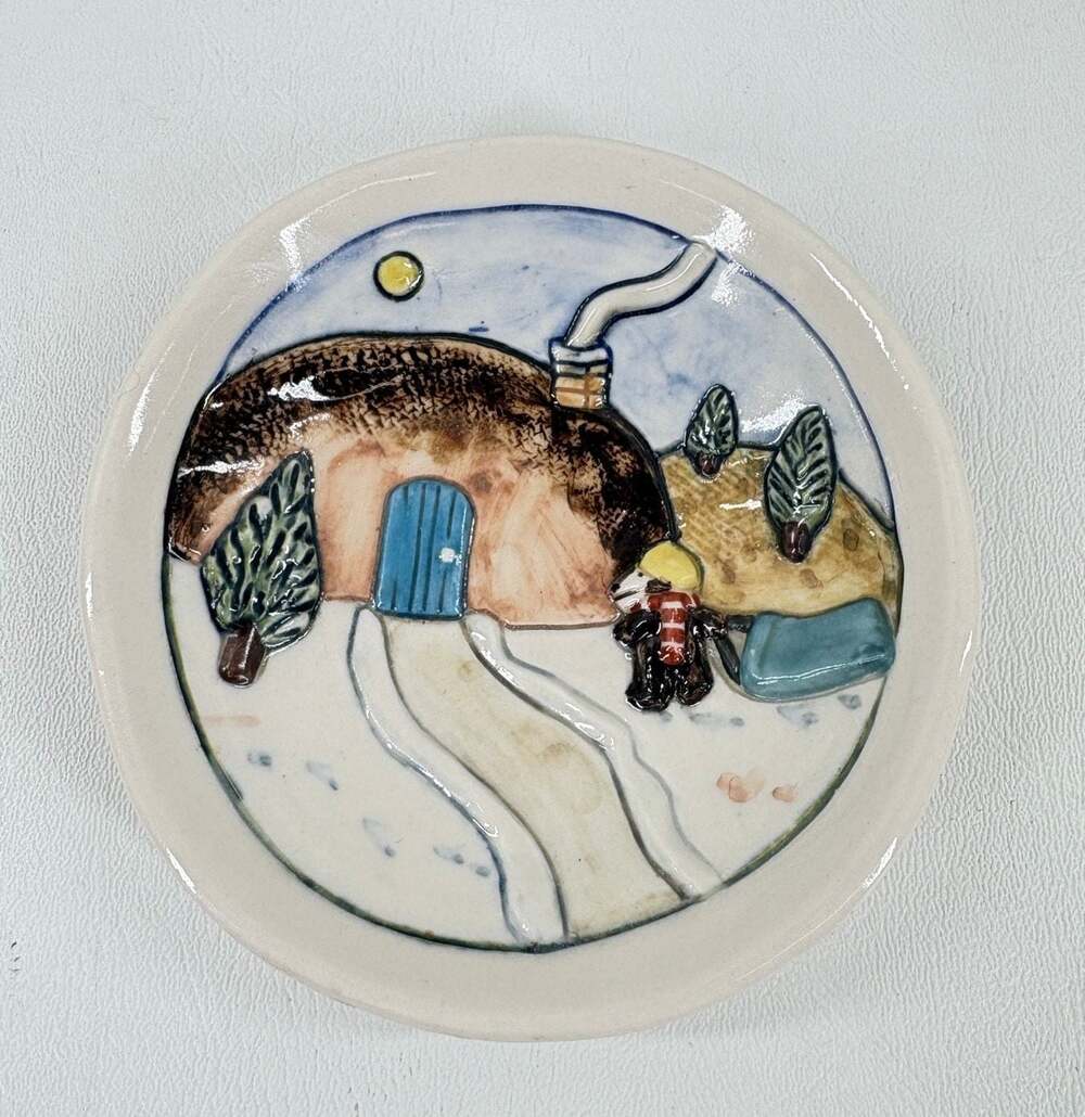 Signed 1990 Limited Edition Embossed Trinket Dish